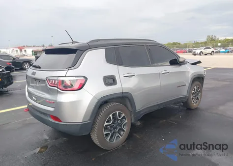 2019 Jeep Compass Trailhawk 4X4 из США, поврежденный, VIN 3C4NJDDBXKT799944